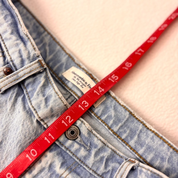 Abercrombie & Fitch The '90s Straight Ultra High Rise Light Wash Jeans 29/8 - Picture 14 of 15